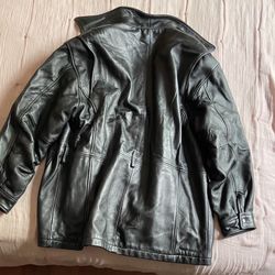 Leather Jacket for Men, X-Large. No Damage. Belt Is Missing.