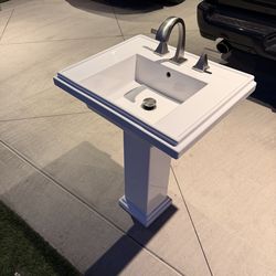 KOHLER pedestal sink with faucet