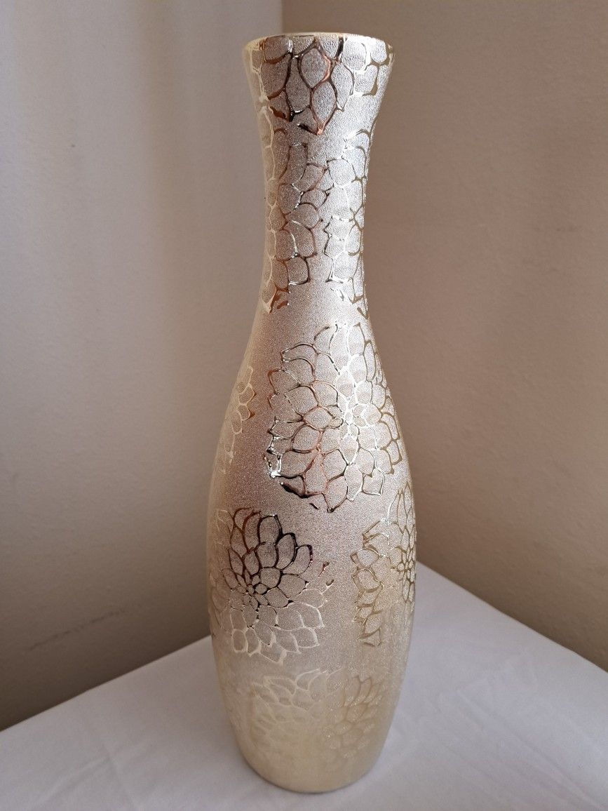 La Casa Bella Goldden Flower Vase