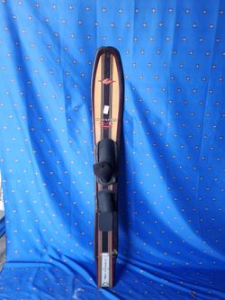 MA8214-018 Pair Of Water Skis