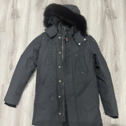 Gray Parka Moose knuckle