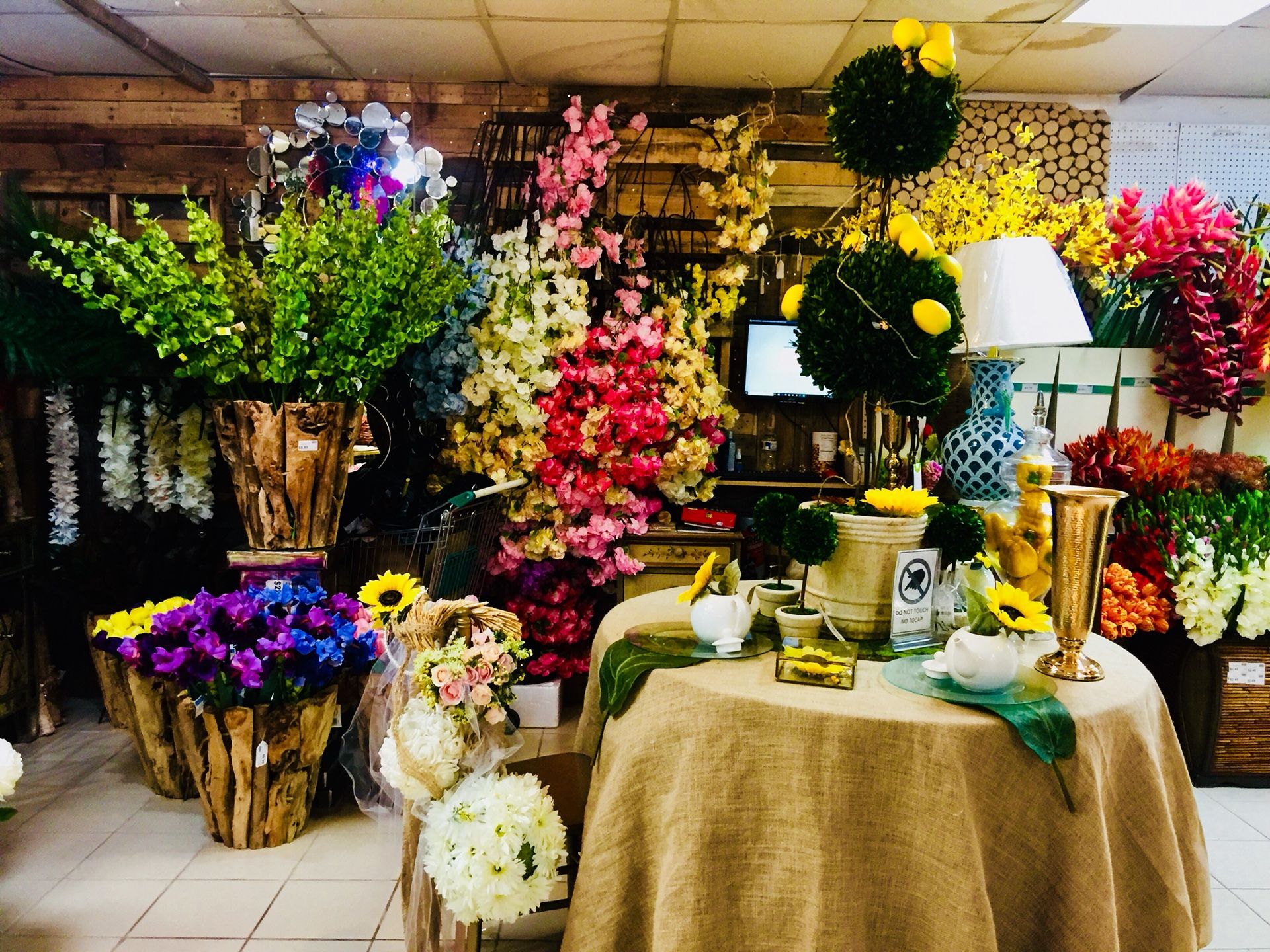 Christmas store and high quality silk flowers now open (address is in