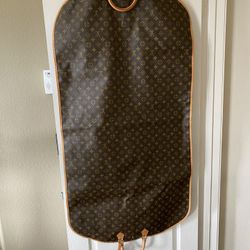 AUTHENTIC Louis Vuitton Garment Bag