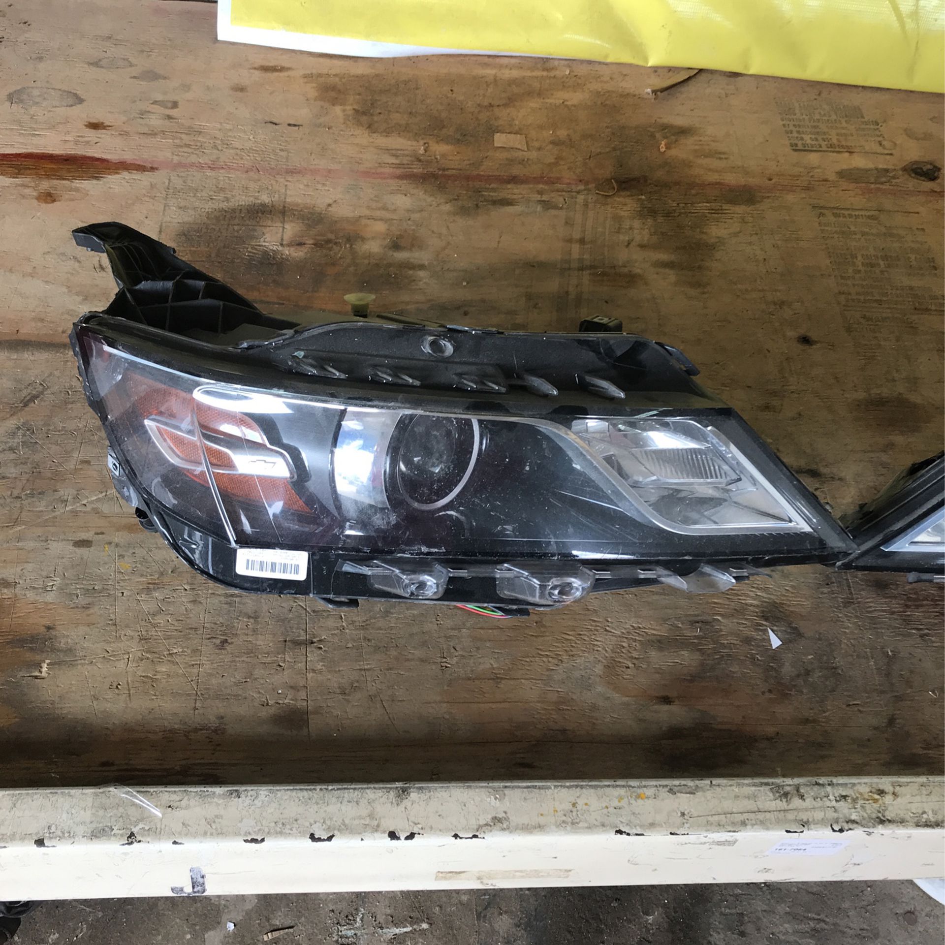 Parts For Chevrolet Impala 2015-2018 Headlight Head Light Right Left With Damaged Parting Out