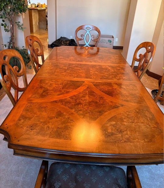 Large Thomasville Dining Set 8 Chairs With Leaf