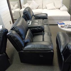 New Black Leather Two-piece Sofa And Loveseat With Charging Port Including Free Delivery