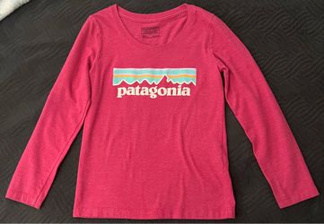 Girls long sleeve Patagonia T-shirt