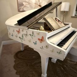Beautiful Custom White Digital Grand Piano - $600 (OBO)