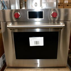 Wolf M Series 30” Single Electric Smart Wall Oven
