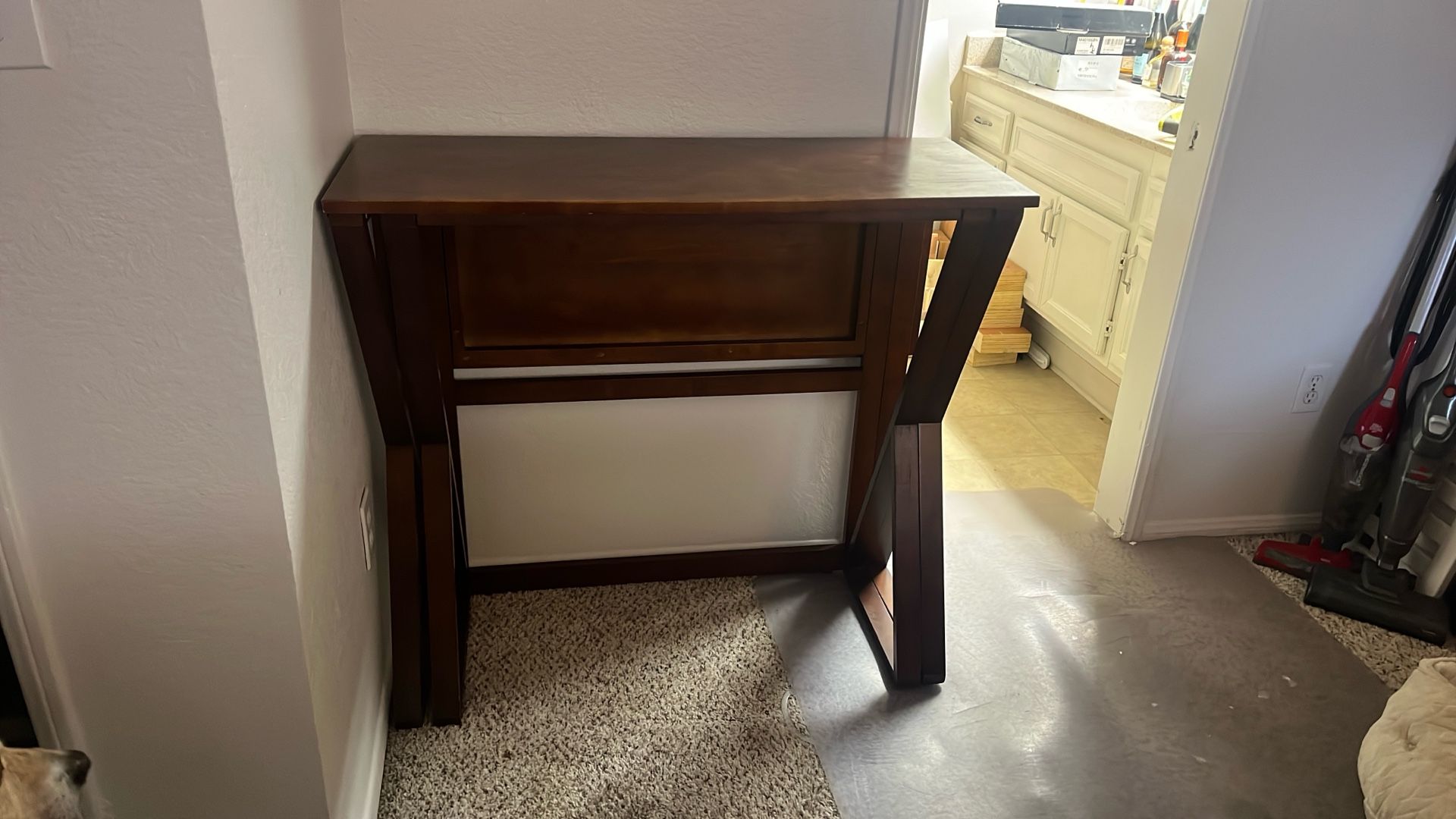 Expendable Dining table