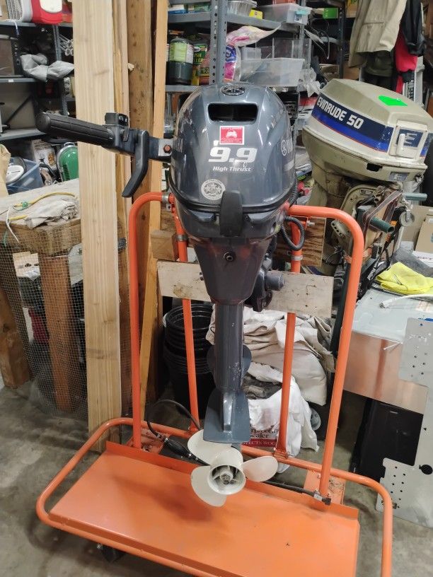 Yamaha Fourstroke 9.9 High Thrust Boat Motor.