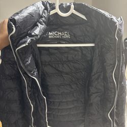 Michael Kors Black Puffer Jacket (Packable) – Women’s Small 