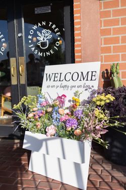Wedding or party welcome sign - wildflower