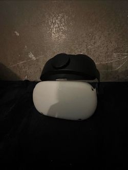 Meta quest 2 (HEADSET ONLY no controllers)