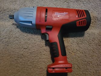 MILWAUKEE V28 1/2 Impact wrench