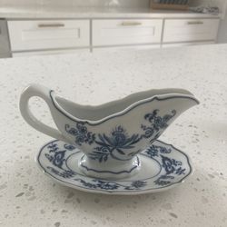 Vintage Blue Danube individual sauce/Gravy Boat with saucer.