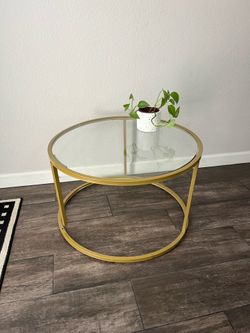 Coffee table circle gold glass minimal