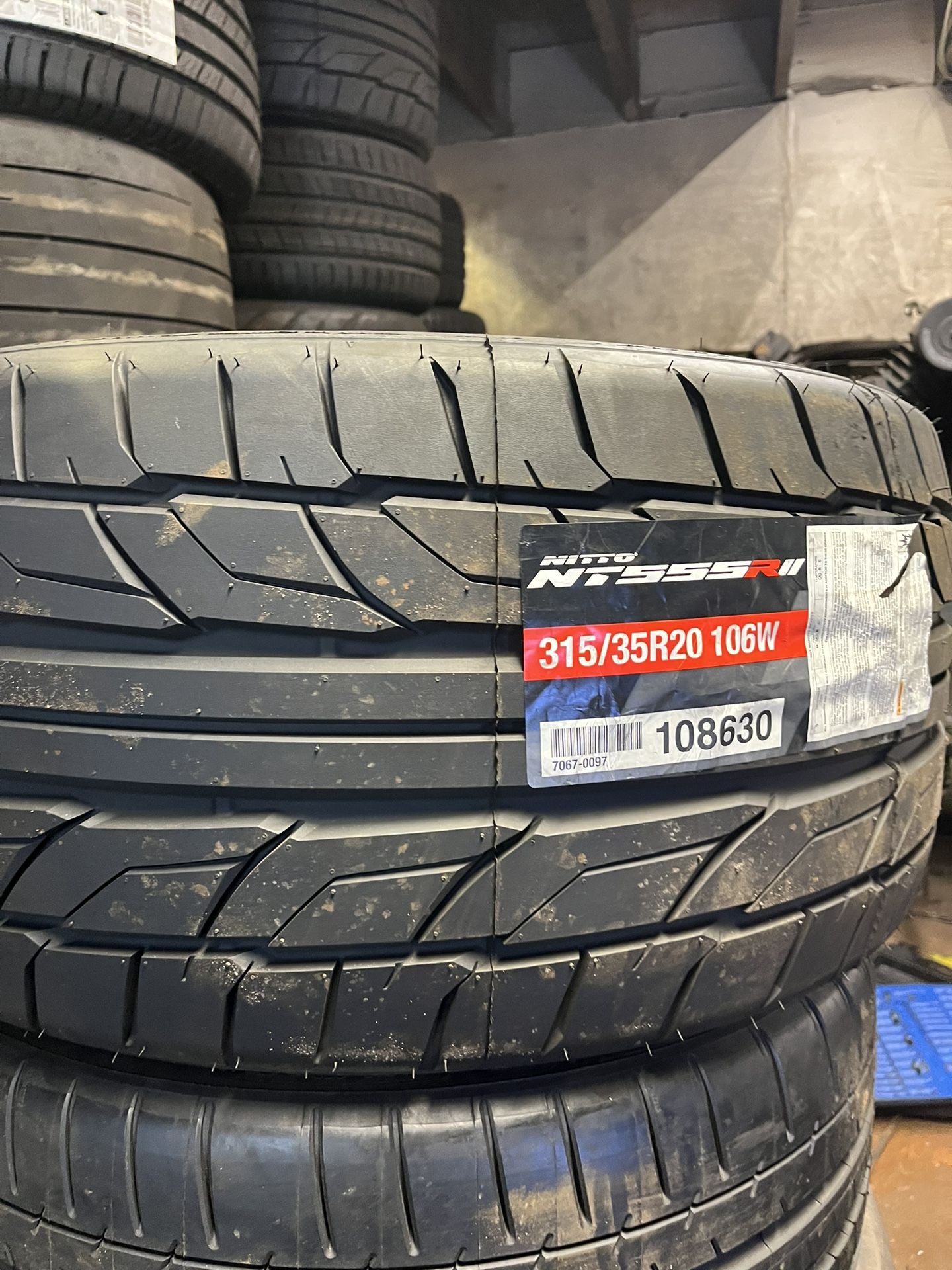 NITTO NT555 R2 315/35R20 TIRES FOR SALE!!!