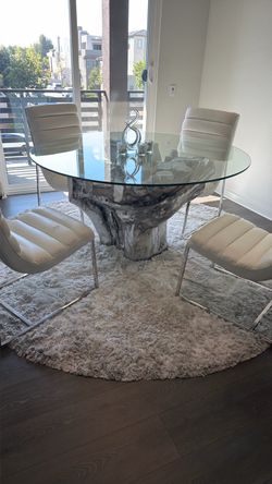 Z Gallerie Sequoia Silver Dining Table, rug, and chairs