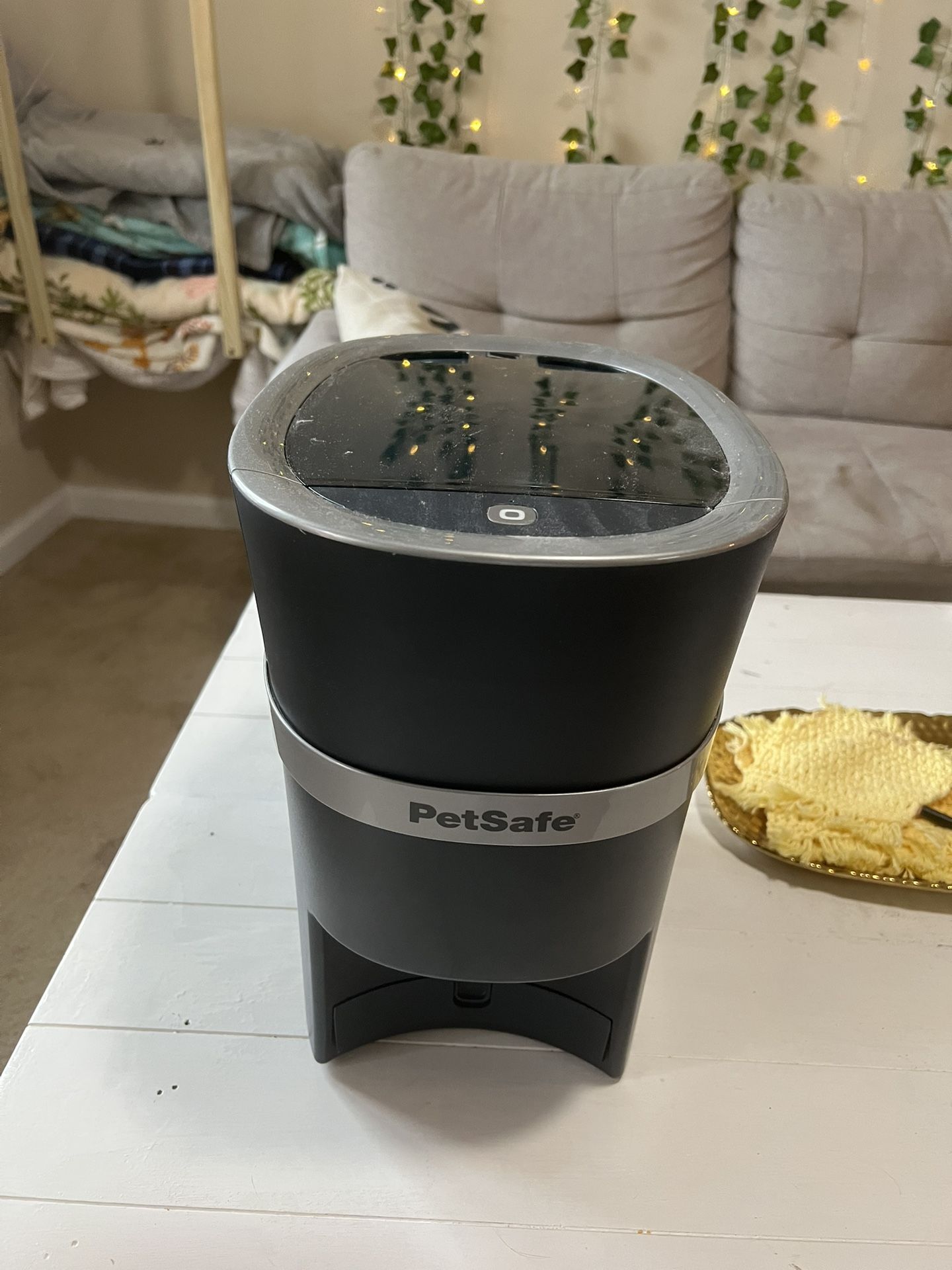 Automatic Pet Feeder