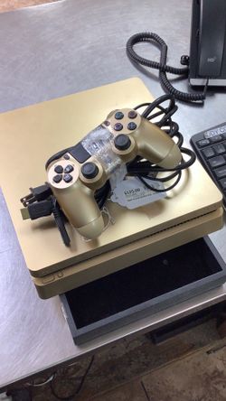 Gold PS4 Clean ready to go