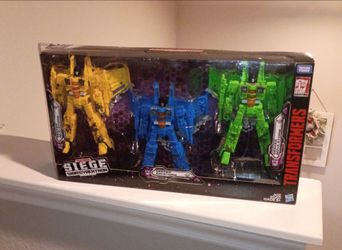 Transformers War For Cybertron Siege Rainmakers Seeker 3-pack, Acid, Ion, Nova.                   (7)