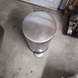 25 Inch Height Fingerprint Proof Stainless Steel Trash Can 1-Ft Diameter