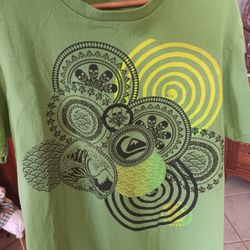 Vintage Quicksilver Tshirt Size Small 18.5x24
