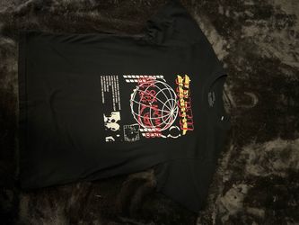 Black graphic T shirt