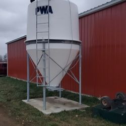 Farmerboy Feeder Bin