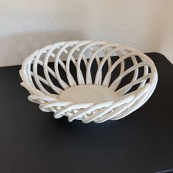 Ceramic Lattice Fruit Bowl