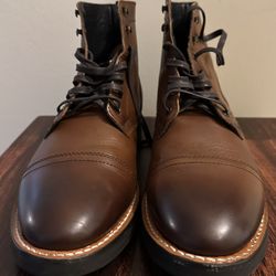 Price-Reduced /  Make Offer Thursday Co. -  THE CAPTAIN ANKLE BOOT