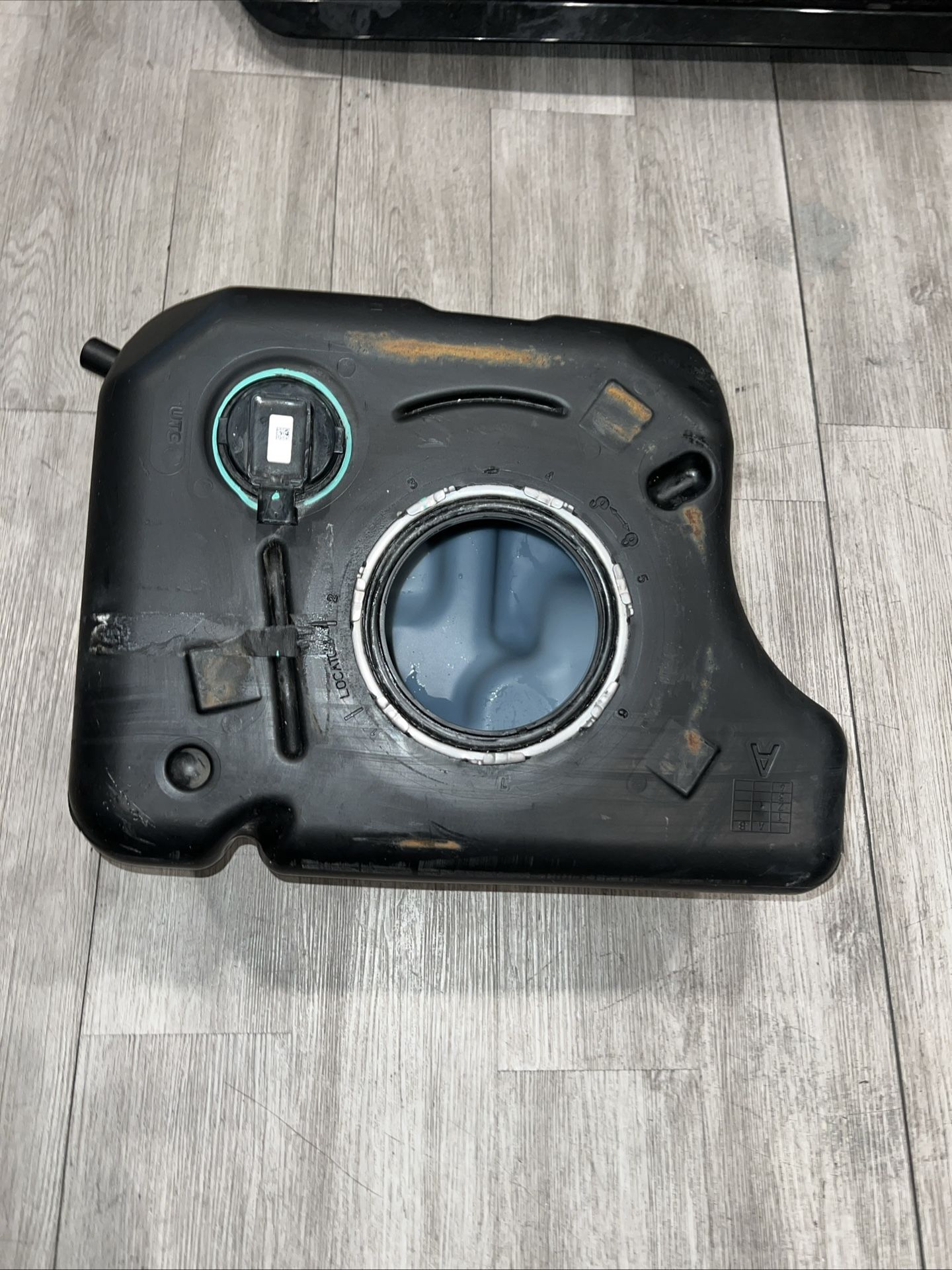 2018-2022 Ram 2(contact info removed) Diesel Exhaust Fluid DEF Tank Assembly (contact info removed)AD