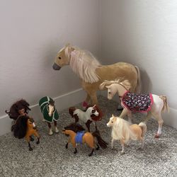 Set Of 7 Horses 