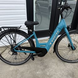 Trek Verve+ 3 electric bike