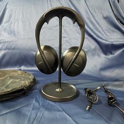 Bose Noise Canceling 700 Headphones