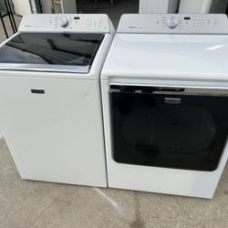 Maytag XL Washer and Electric Dryer