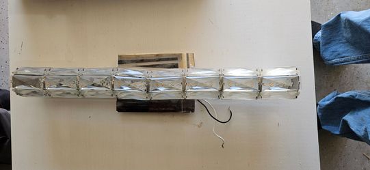 Light fixture for bathroom