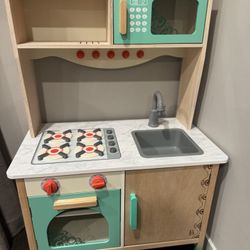 Play Kitchen 