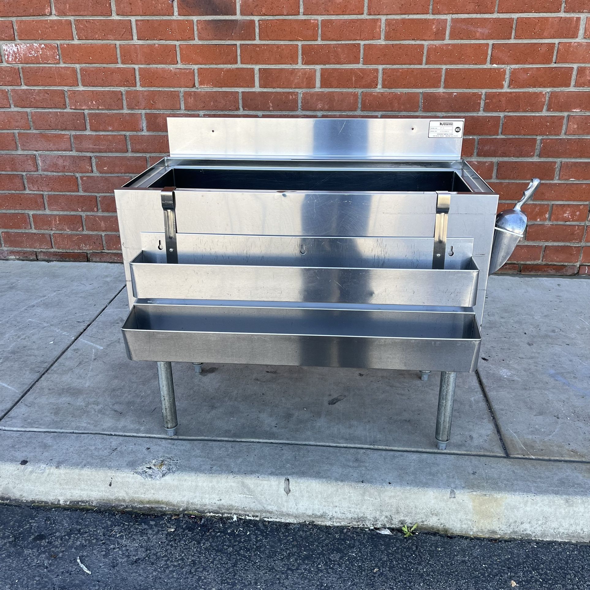 Krowne 21-36-7 Underbar Ice Bin / Cocktail Unit w/ Cold Plate, 36"