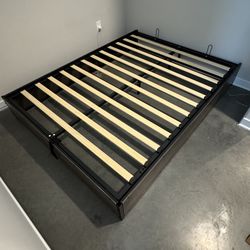 Queen bed with mattress