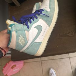 Turbo Green Jordan 1 