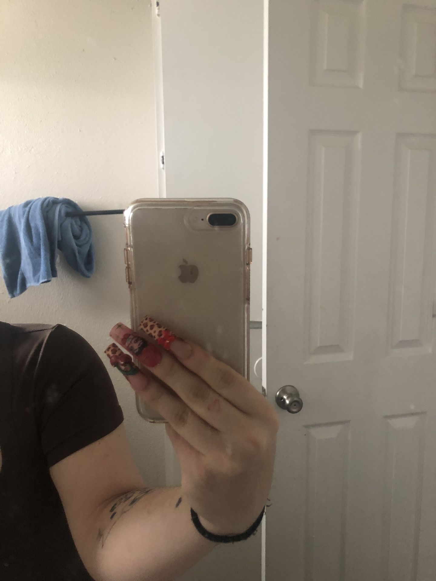 IPHONE 8 PLUS (READ BIO) BEST OFFER