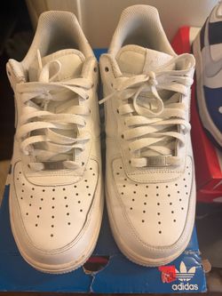 Air Force size 8 men’s $20