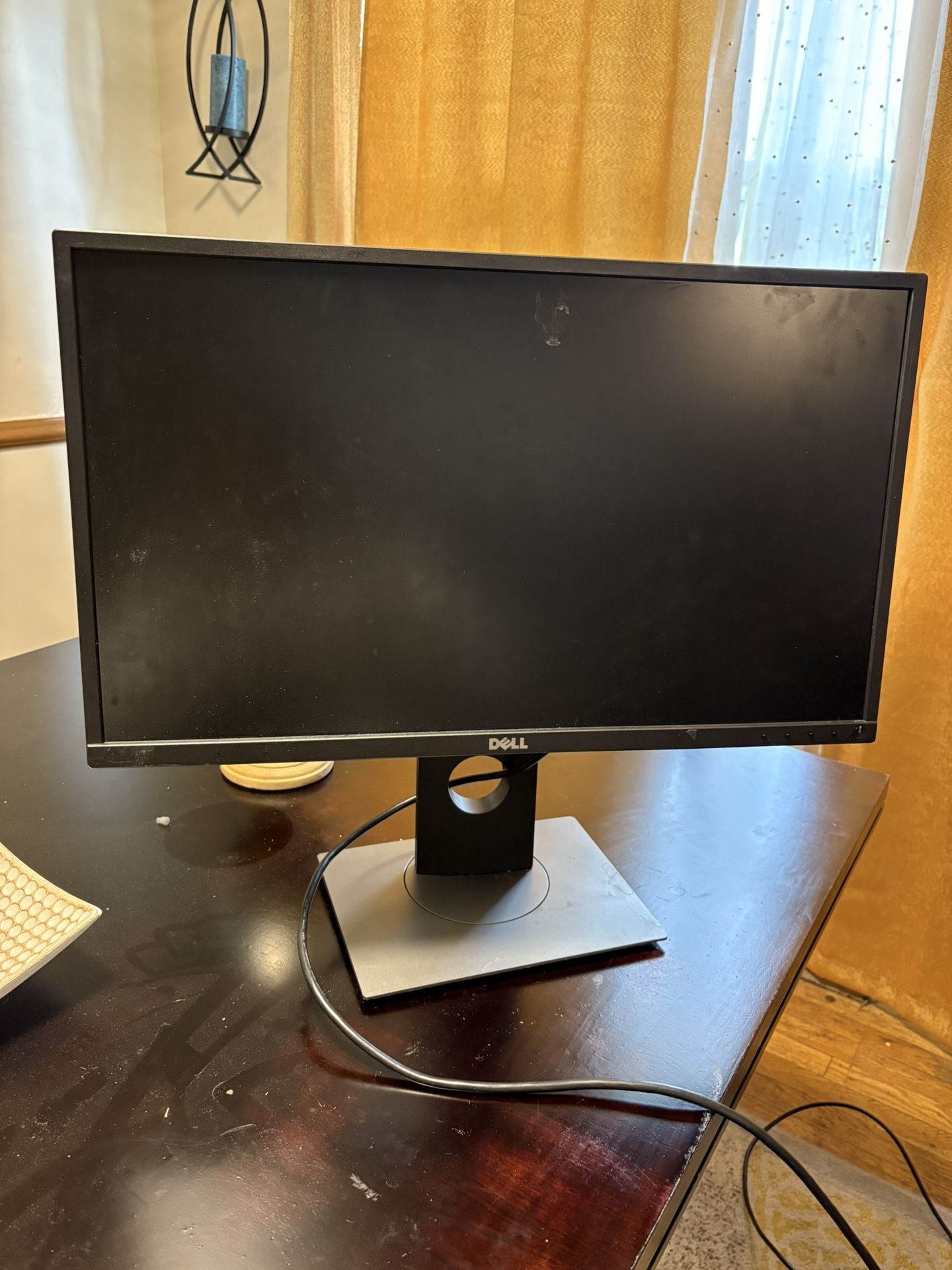 Dell Professional 23.8-inch 1920 x 1080 Widescreen LCD Monitor
