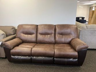 🚀 Same Day Delivery 🚀 Follett Reclining Sofa $949.00