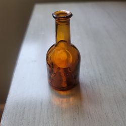 Vintage Amber 3 inch bottle