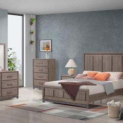 Brand New Oak Finish Queen Bedframe + Dresser + Mirror + Nightstand 4PCs Set