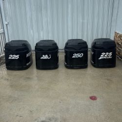 Mercury Optimal Cowling 225 