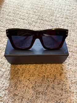 LV Sunglasses 
